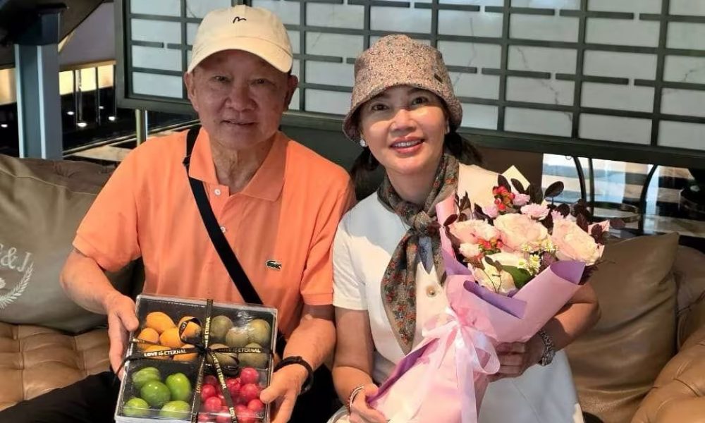 久游国旅真实客案丨印尼夫妻结婚39年飞云南，火山喷发也挡不住云南之旅
